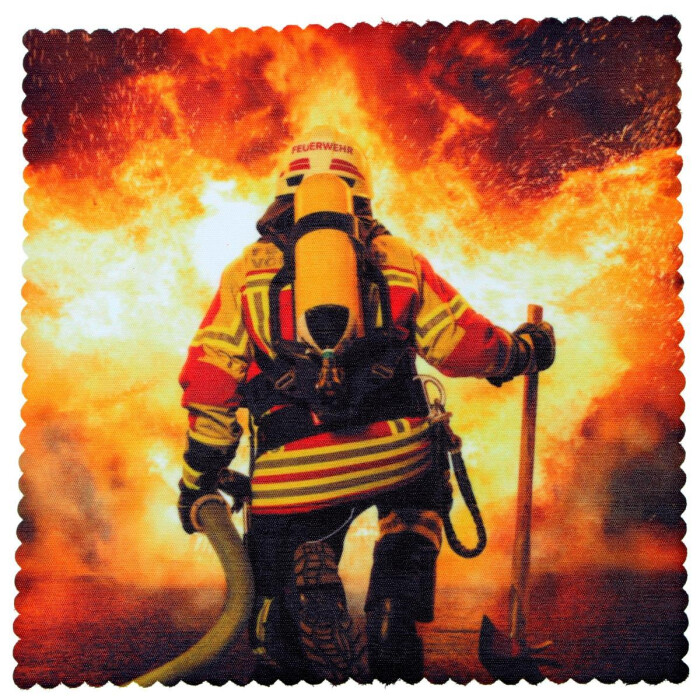 Hochwertiges Microfasertuch "CN | MF Feuerwehrmann" mit angesagtem Feuerwehr Motiv