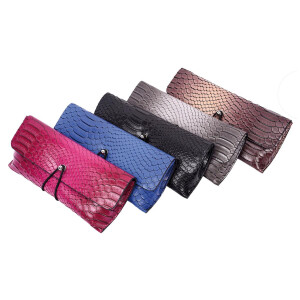 Taschenetui /  Clutch im Schlangenleder-Look in 5...